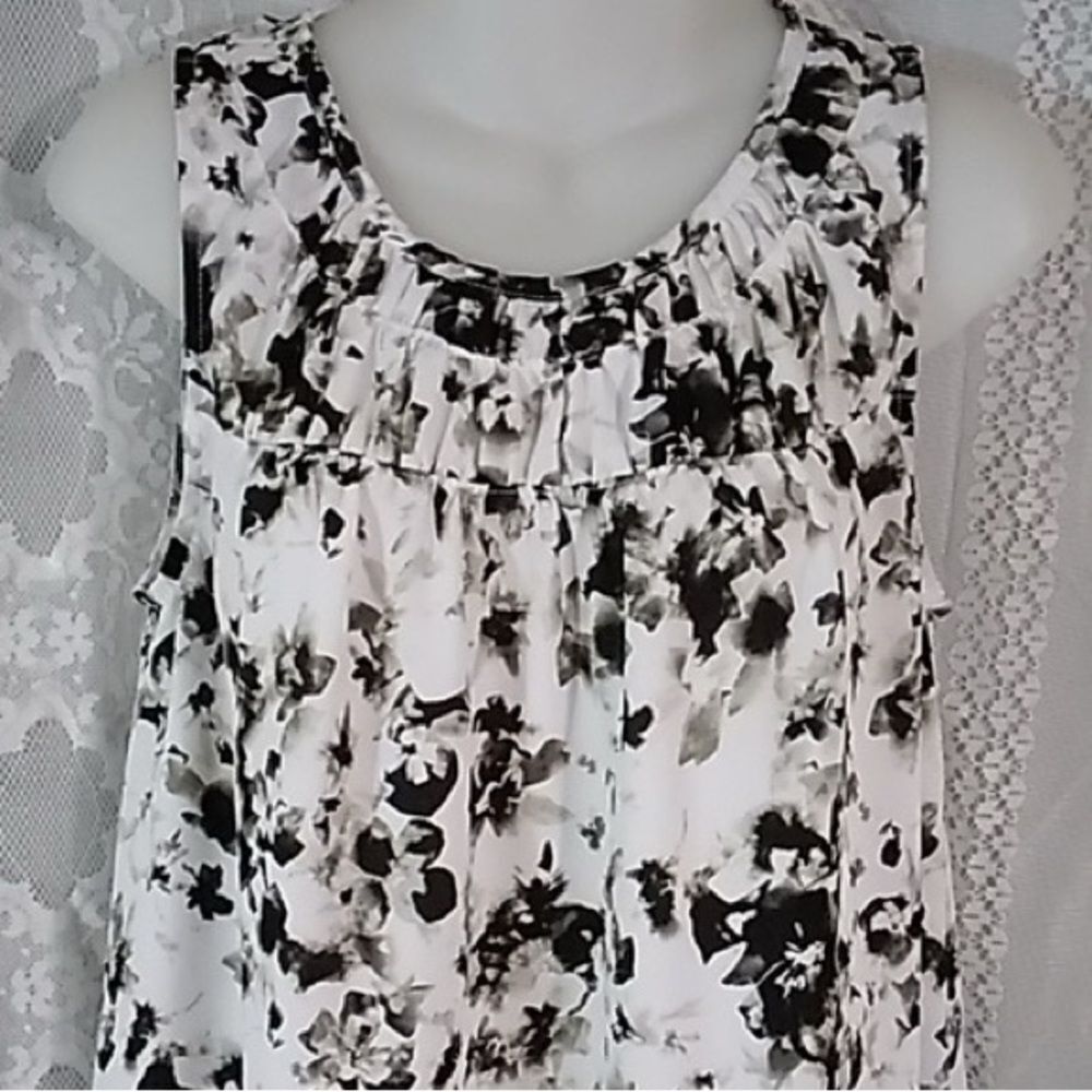 Simply Vera Vera Wang Wang Women’s Top Size M - Picture 3 of 9